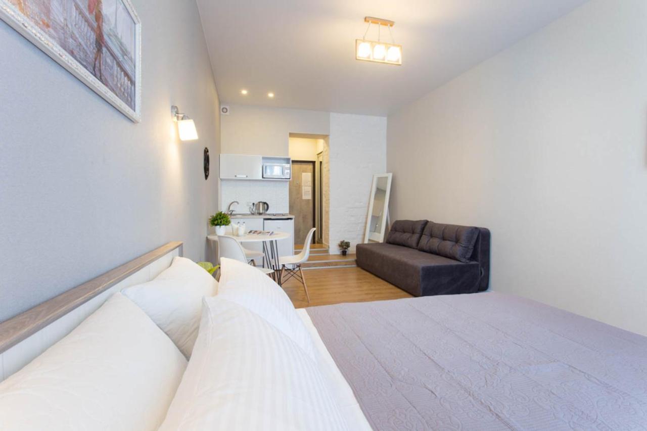 New Studio, Metro Yaroslava Mudroho And Universytet - Chernyshevska Str 95-3 Харков Екстериор снимка
