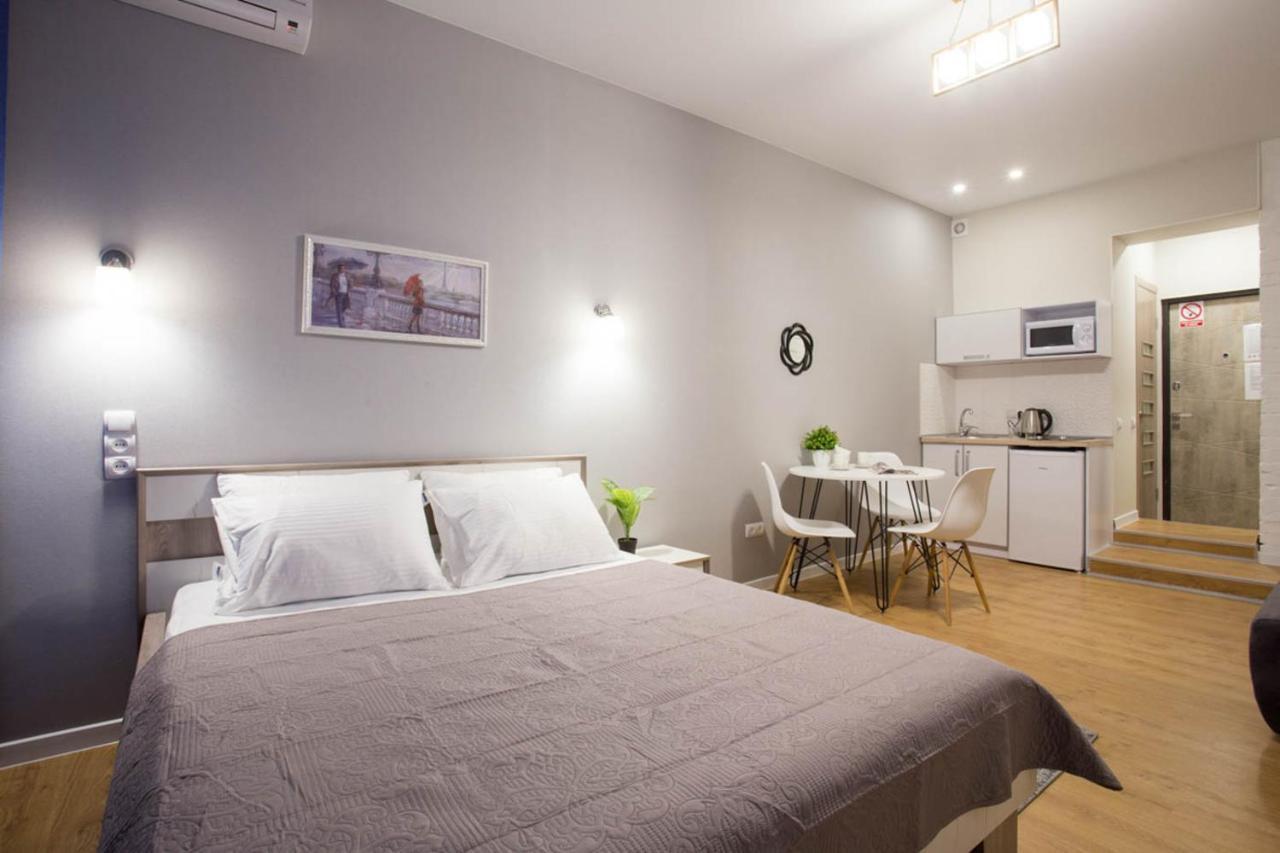 New Studio, Metro Yaroslava Mudroho And Universytet - Chernyshevska Str 95-3 Харков Екстериор снимка