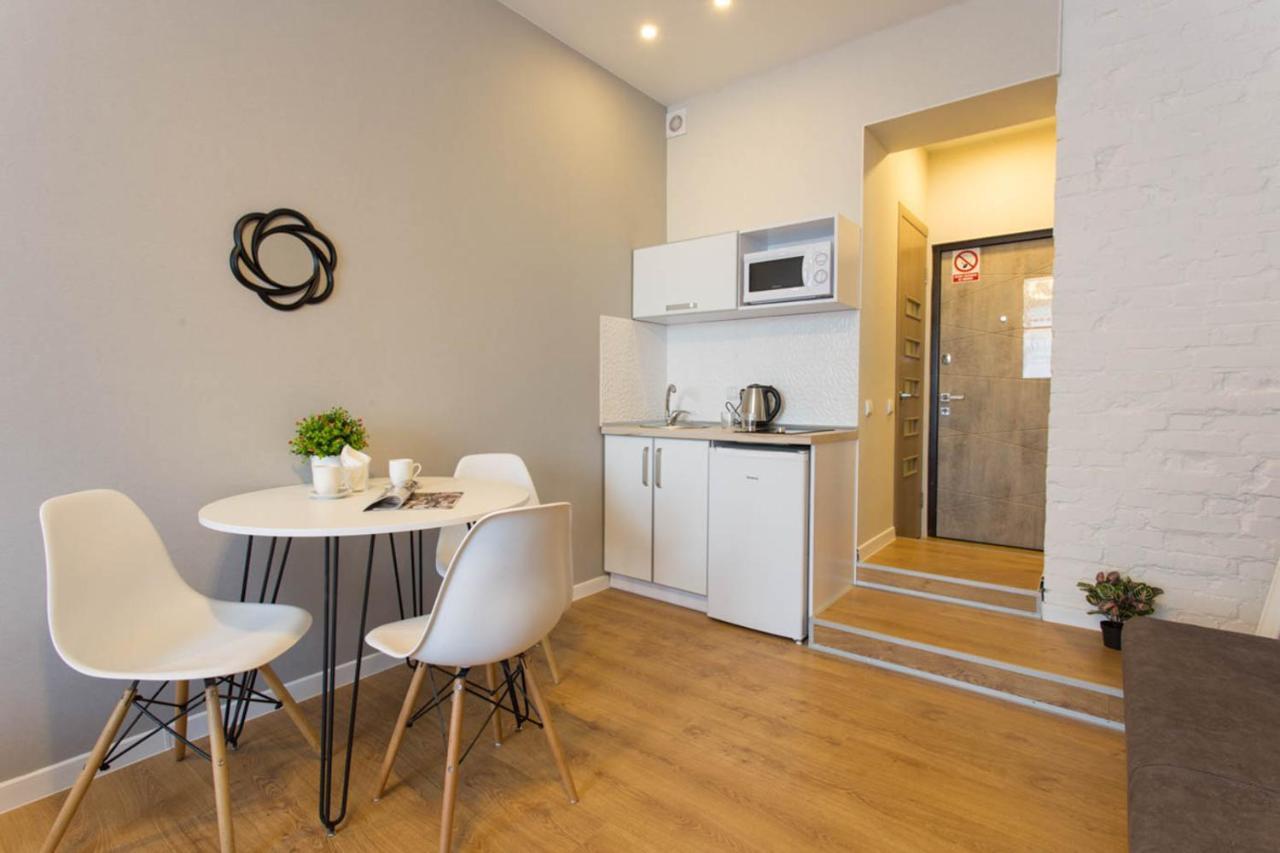 New Studio, Metro Yaroslava Mudroho And Universytet - Chernyshevska Str 95-3 Харков Екстериор снимка