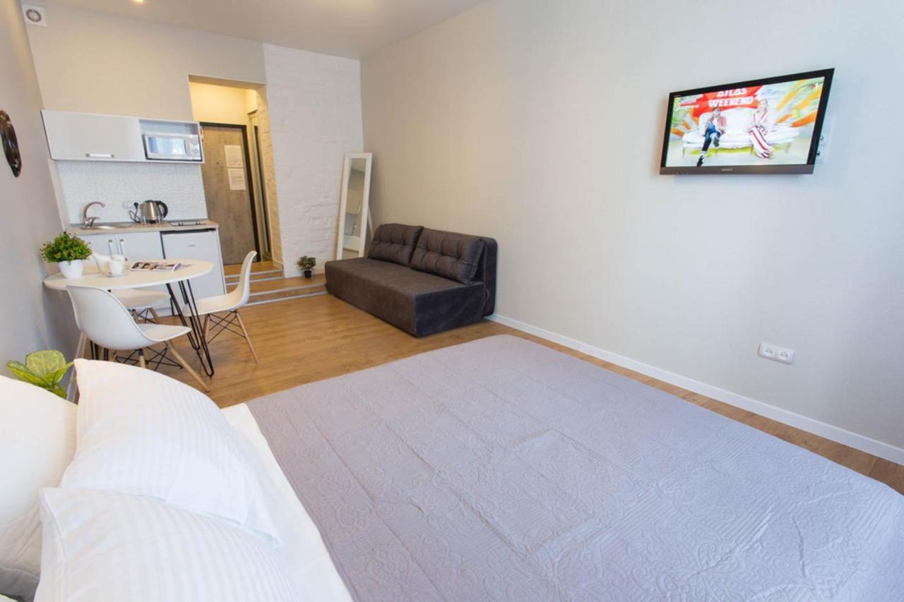 New Studio, Metro Yaroslava Mudroho And Universytet - Chernyshevska Str 95-3 Харков Екстериор снимка